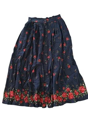 Vintage floral midi length skirt medium